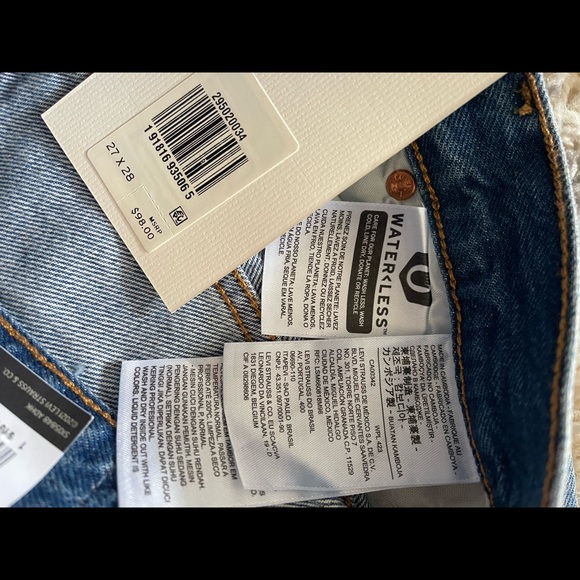 NWT- Levi’s 501 high rise skinny jeans. 27X28. - Picture 6 of 6